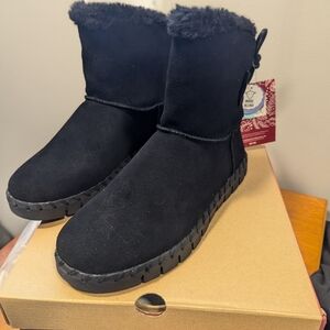 Muk Luks Black Fleece-Lined Winter Boots